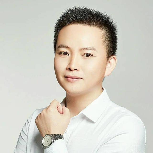 荣耀前中国区CMO姜海荣出任深蓝汽车CEO