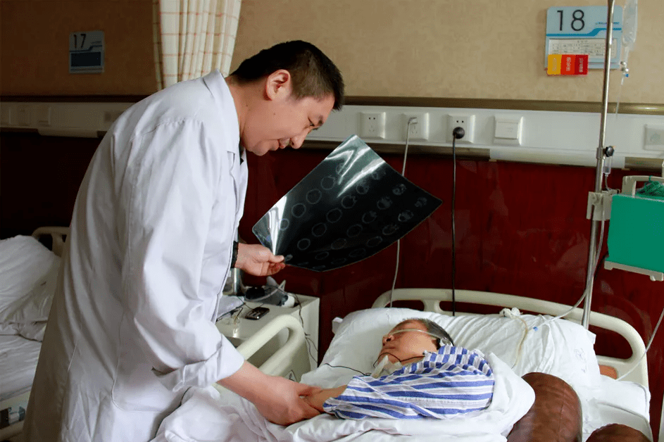 大医生 | 樊东升：与万名“渐冻人”并肩寻药