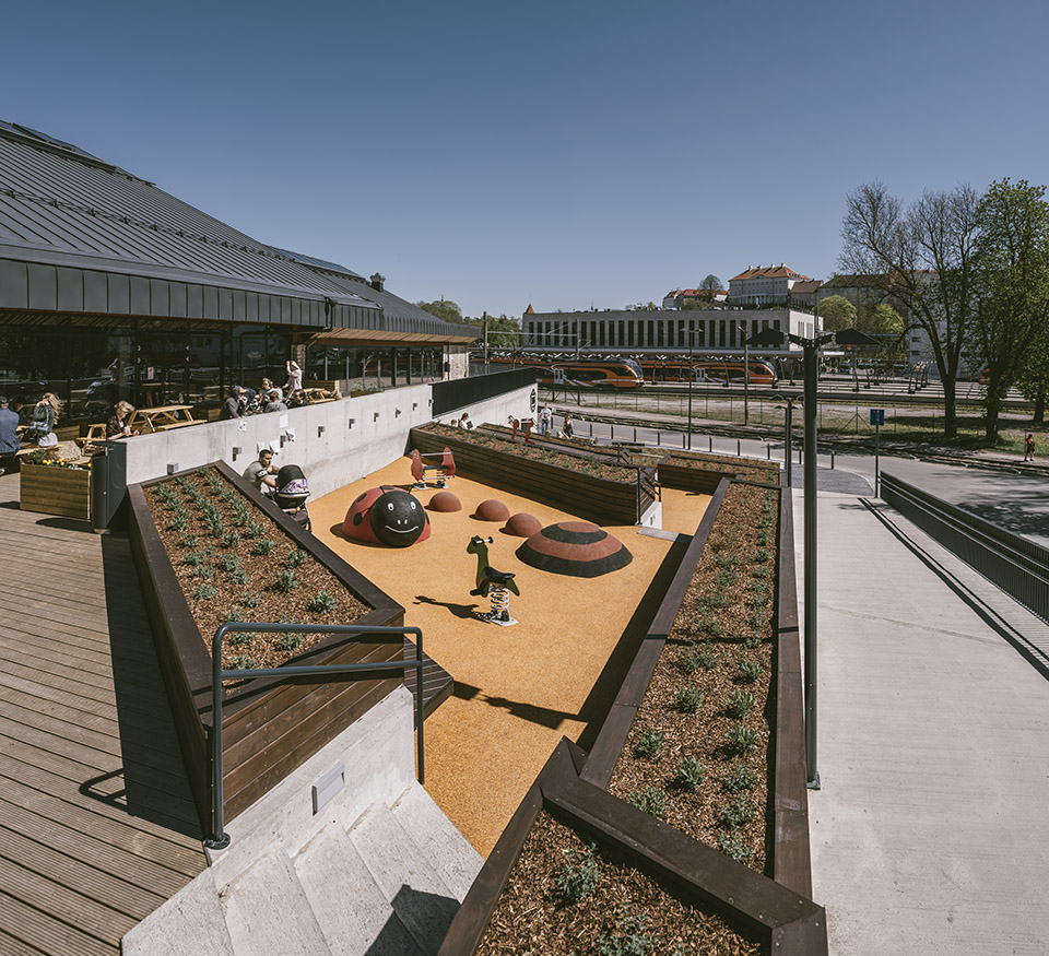 爱沙尼亚7月份工业总产值同比增长0.7%