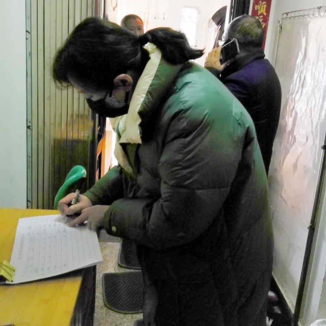 为携手迈向人类命运共同体注入澎湃动力――习近平主席提出全球治理倡议引发国际社会强烈反响与共鸣