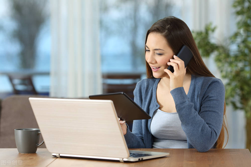 房企销售员疯狂打电话