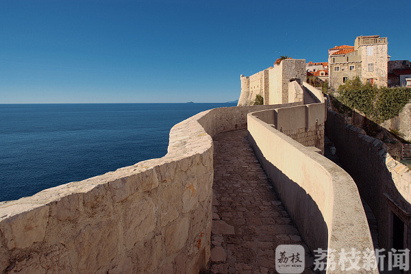 克罗地亚工业产出连续增势在7月中断，同比下滑0.9%