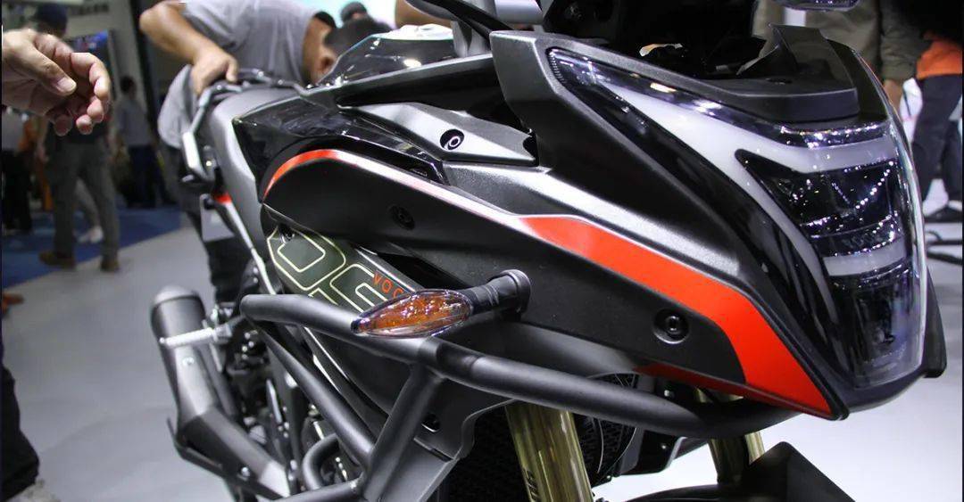 摩博会盛况下的隐忧：市场低效内卷、产品路权待解