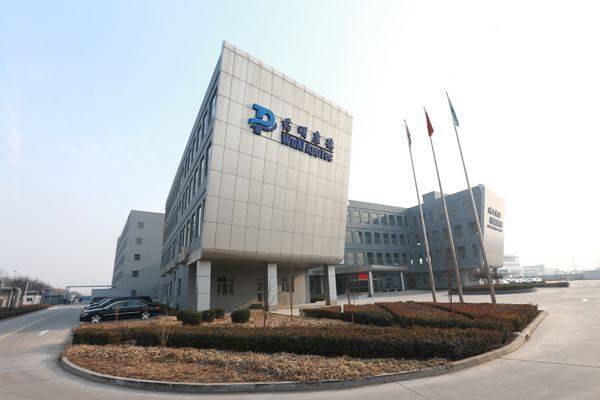 傲农生物中报扭亏背后：靠重整收益“救场”实现盈利，三大主业营收全线下滑