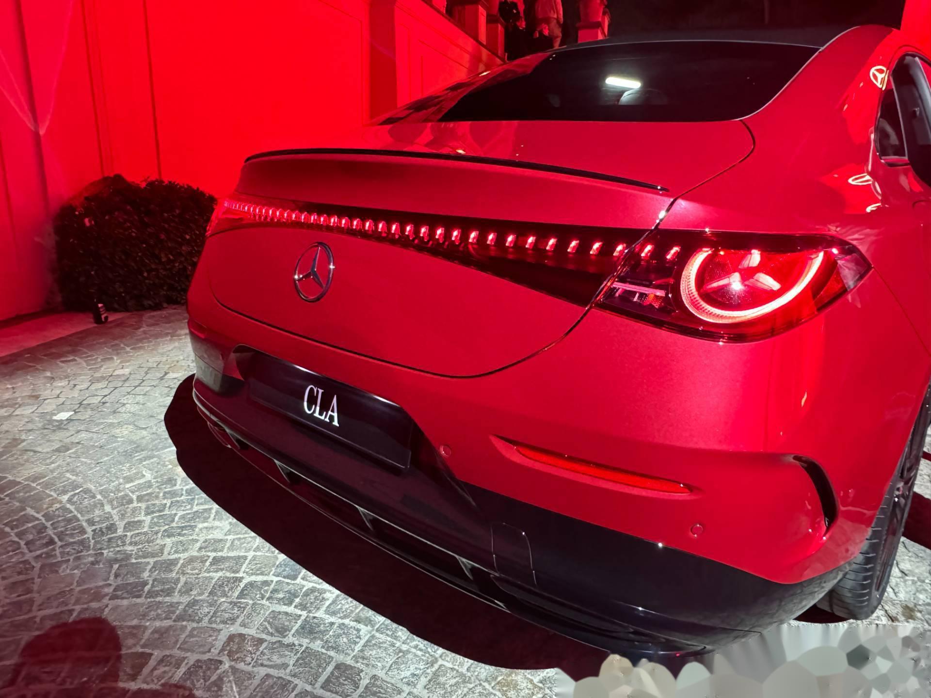 奔驰联手Momenta 新一代智能辅助驾驶系统将首搭纯电CLA