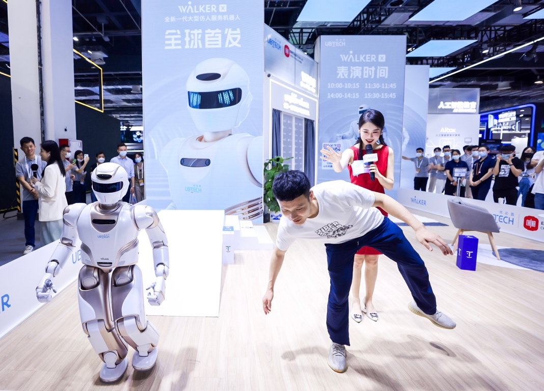 方直科技与阿里云达成AI全栈战略合作 开启儿童智能陪伴新征程