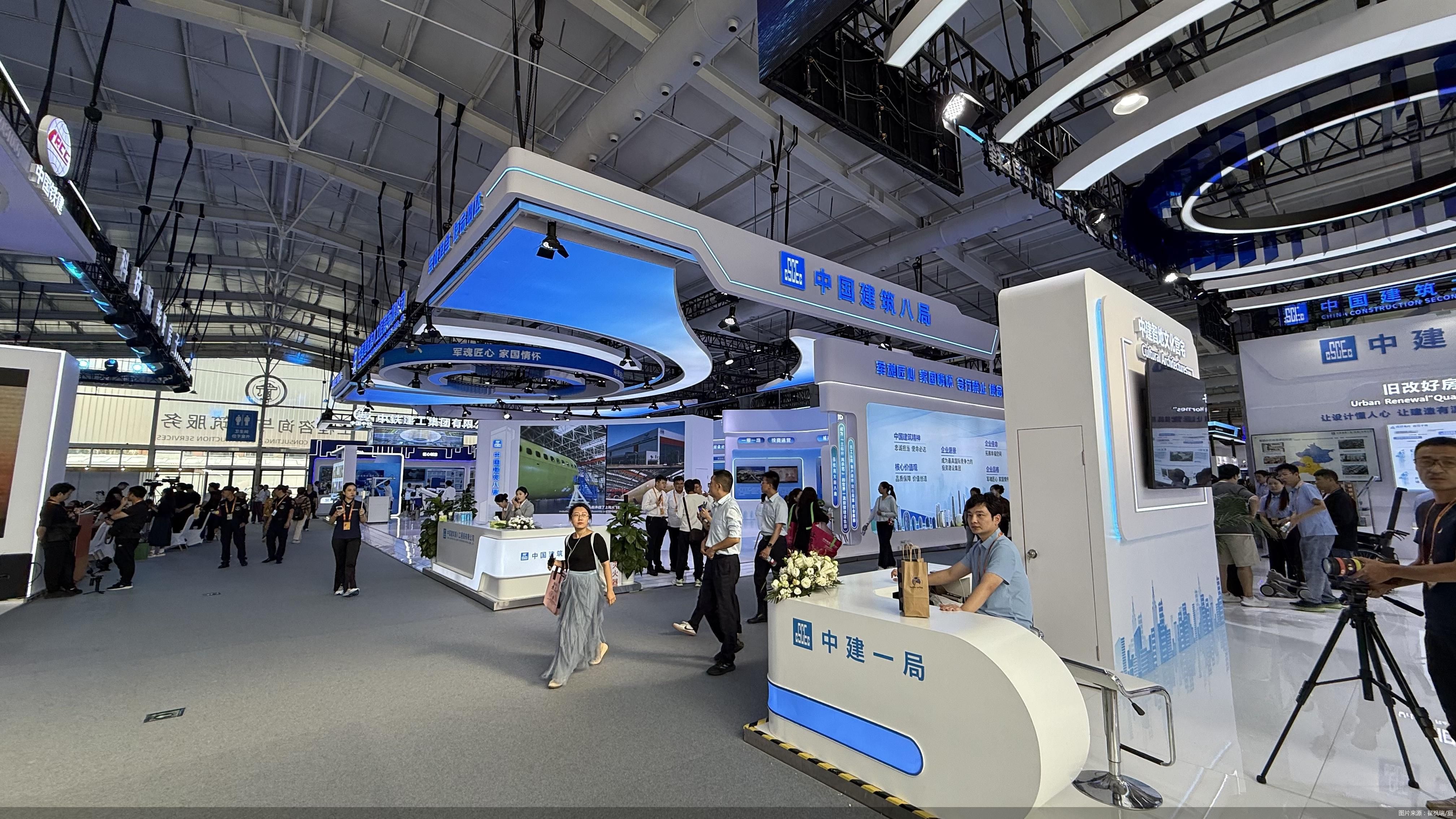 2025宿迁绿色产业洽谈会开幕，现场签约九批合作项目