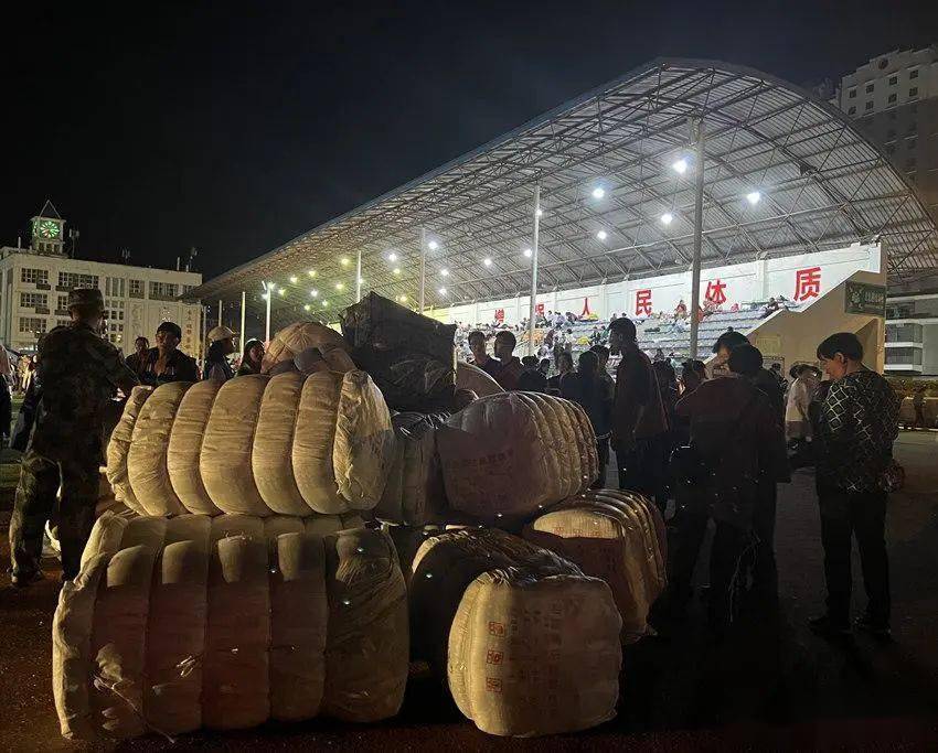 四川雅安市芦山县发生4.7级地震