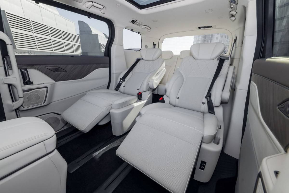 魏牌高山加密产品线 30万级MPV市场争夺战加剧