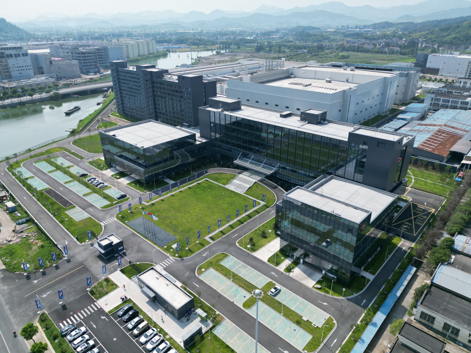 浙江首笔柜台渠道科技创新债券质押再贷款业务落地