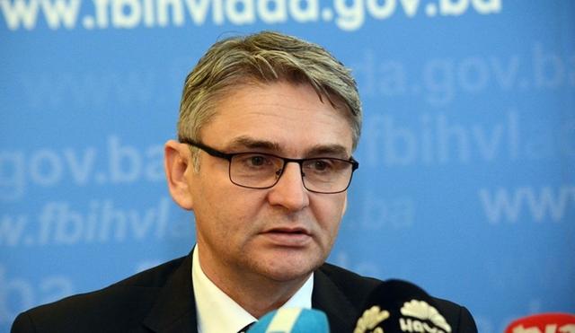 波黑联邦计划向银行借款5000万马克用于高速公路建设