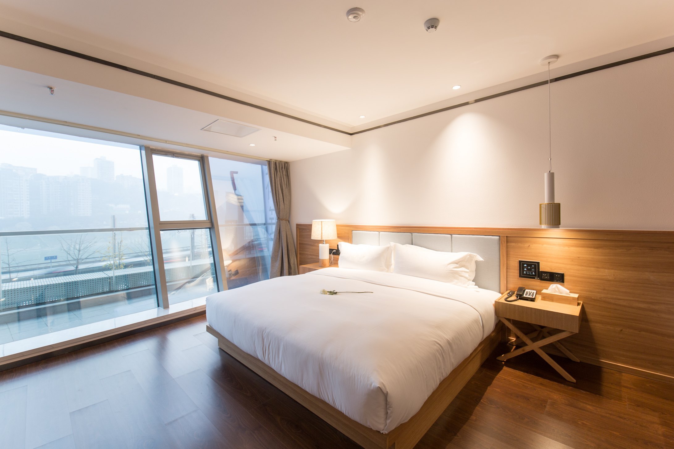 楼市早餐荟 | 广州住宅电梯应配置电动自行车监控报警装置；保利置业前三季度归母净利润0.63亿元