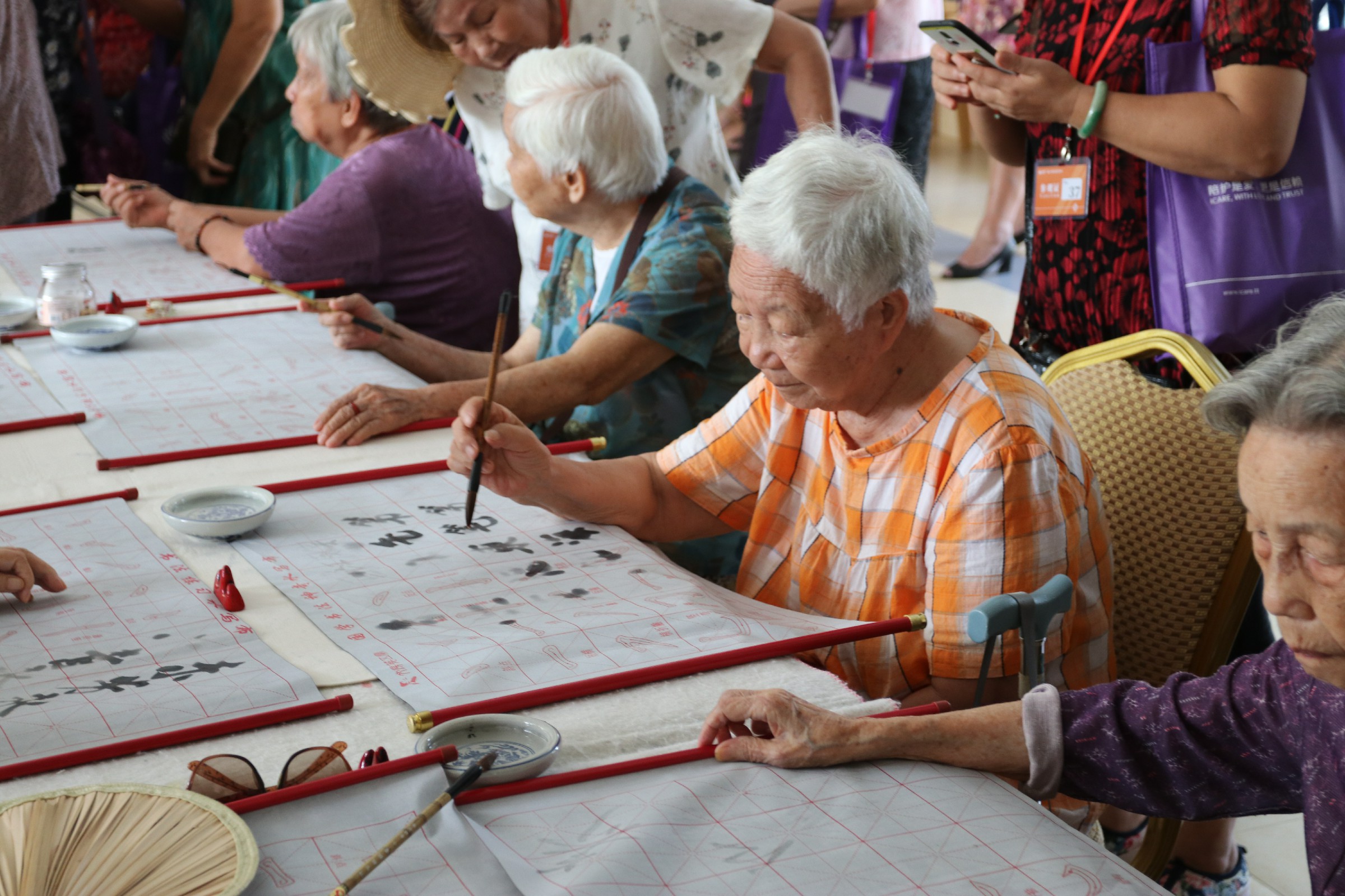 从“养老”到“享老” 一张信用卡的温度革新