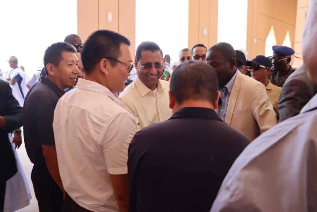 唐中东大使会见新任毛里塔尼亚投资促进署署长