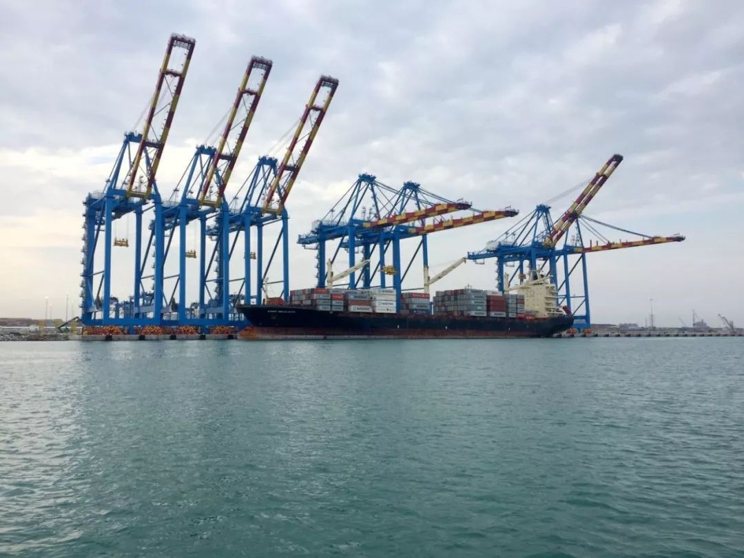 加纳每年进口近八万吨鱼类