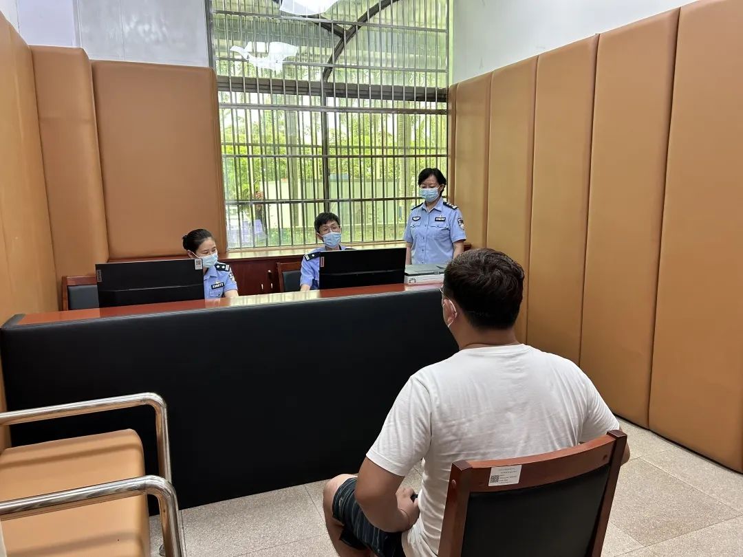 驻印尼使馆提醒中资企业谨防假冒使馆名义行骗