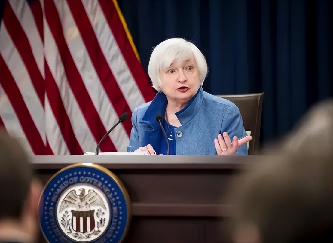 国际评级机构惠誉上调阿根廷国家银行长期债务评级至“AAA”