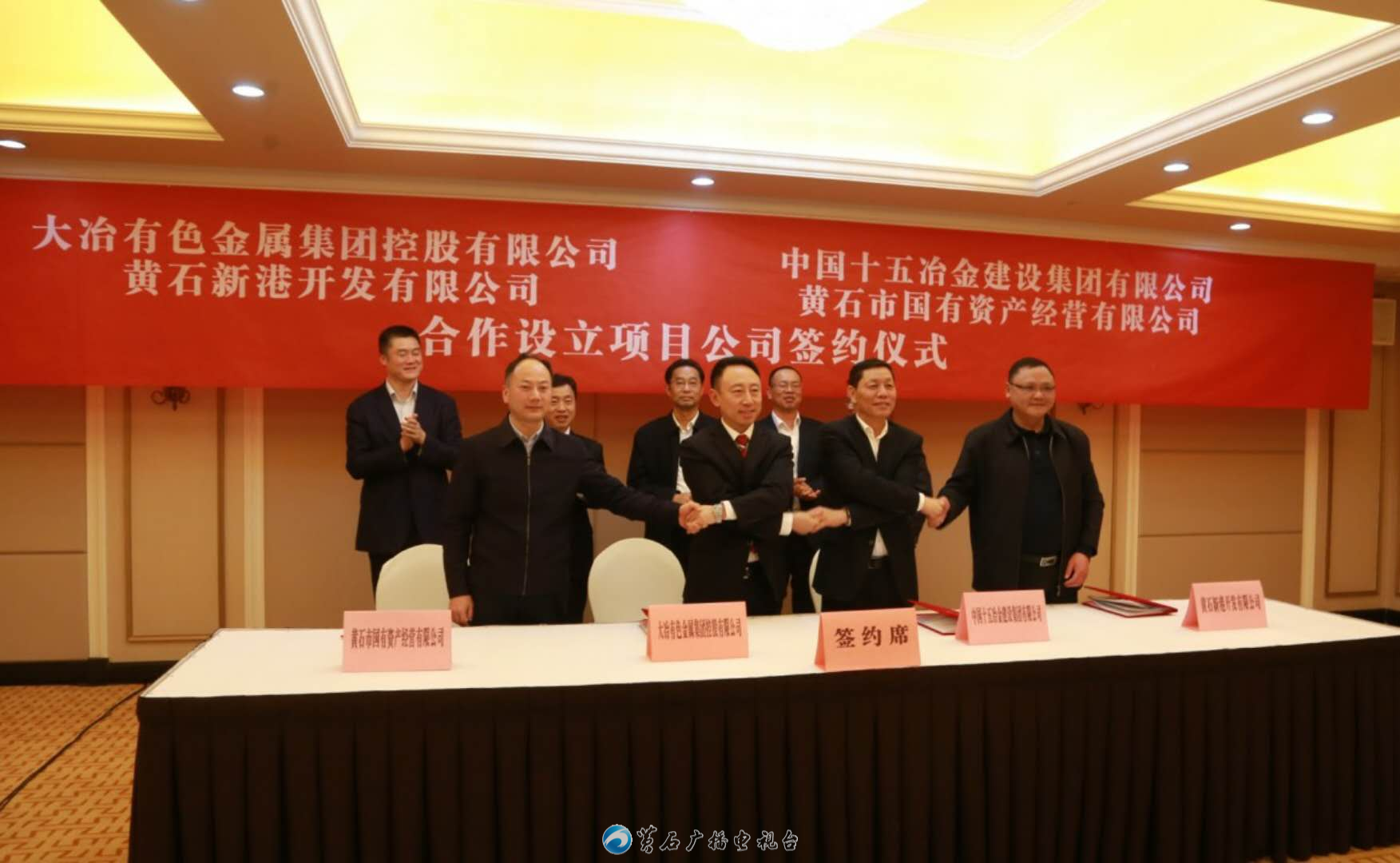 中密控股：公司有多项产品应用在SMR试验堆或示范堆