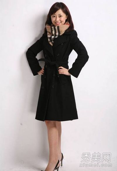 杨舒大使会见格林纳达基础设施部常秘艾尔瓦・布朗