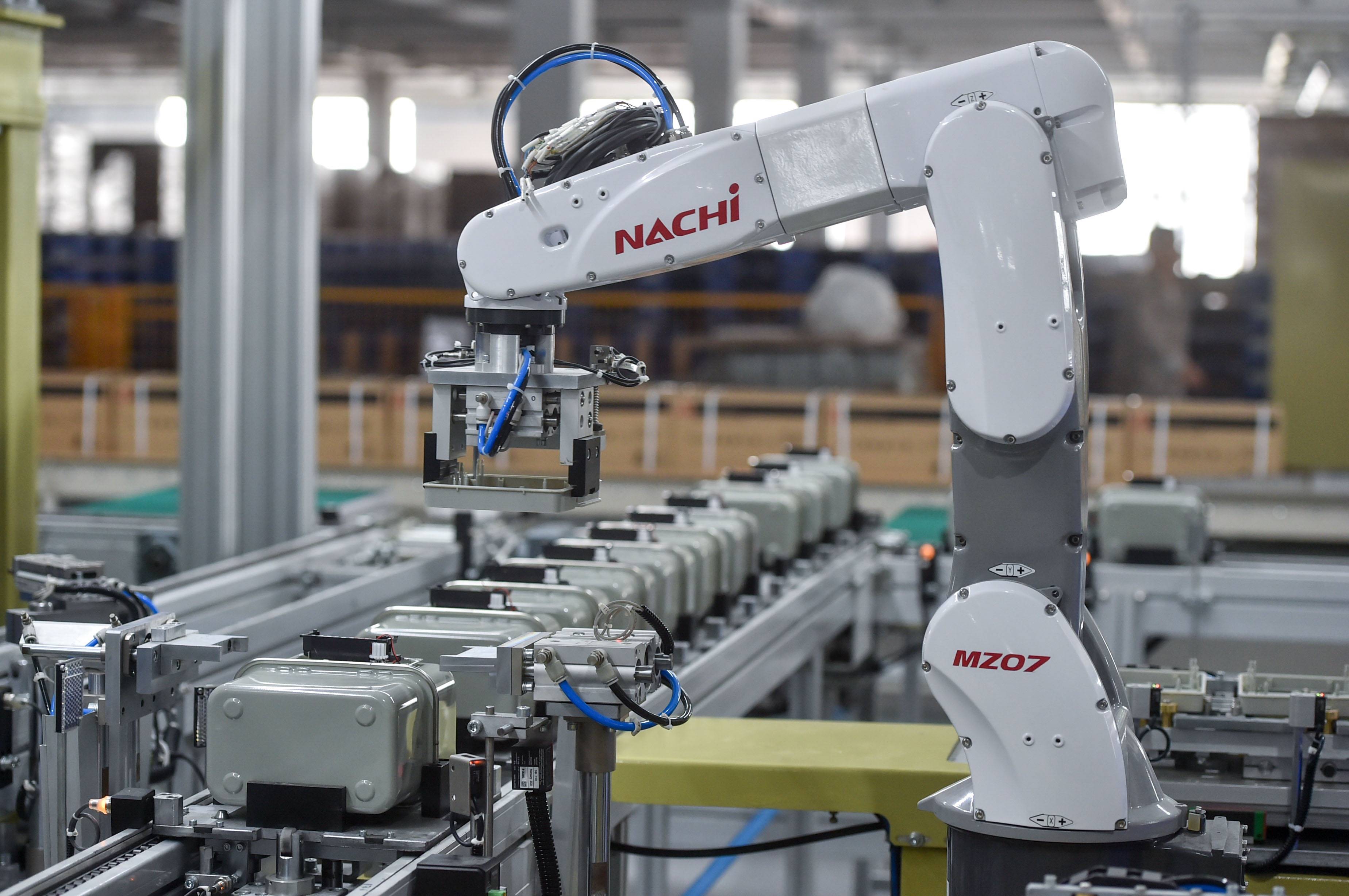 合盛硅业陷亏损之际，股东富达实业意欲套现离场