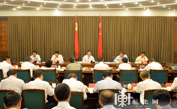 王文涛部长出席中共中央新闻发布会介绍和解读党的二十届四中全会精神