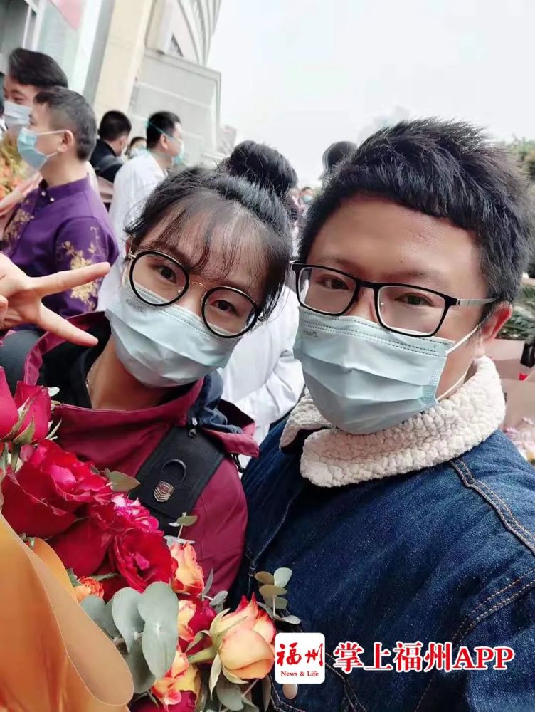 唐中东大使走访慰问第36批中国援毛医疗队