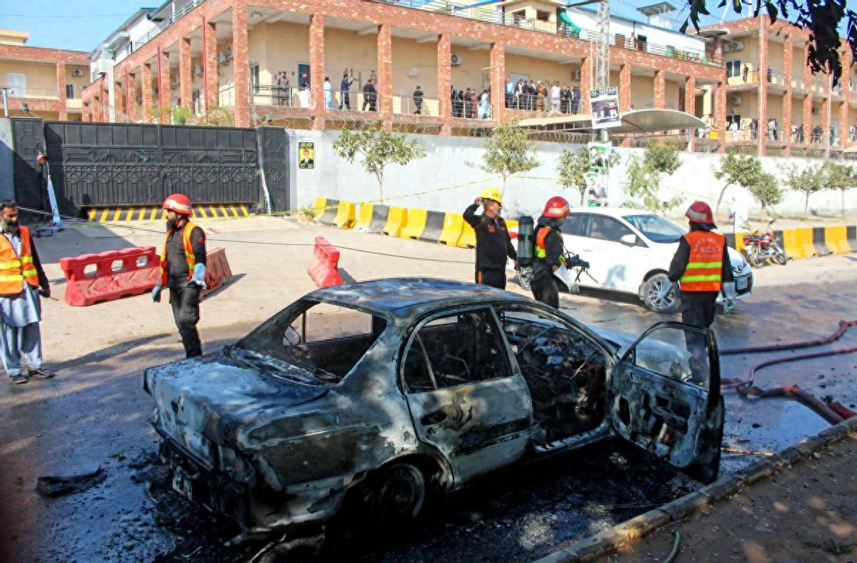 杨广元会见巴基斯坦国防生产部长哈拉吉