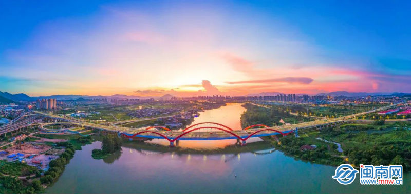 点心债市场加速扩容 年内发行额已近9800亿元