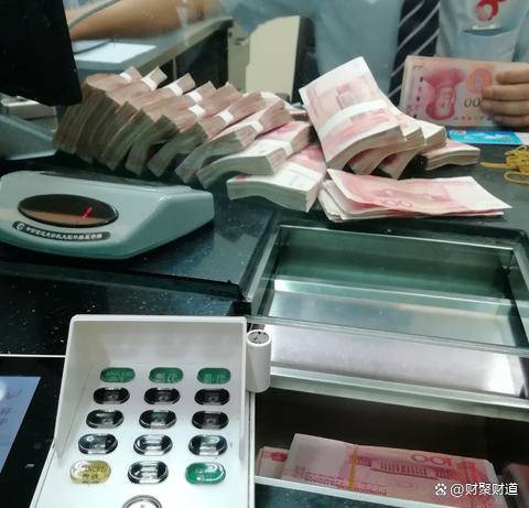 工商银行：已全额赎回规模900亿元的二级资本债券