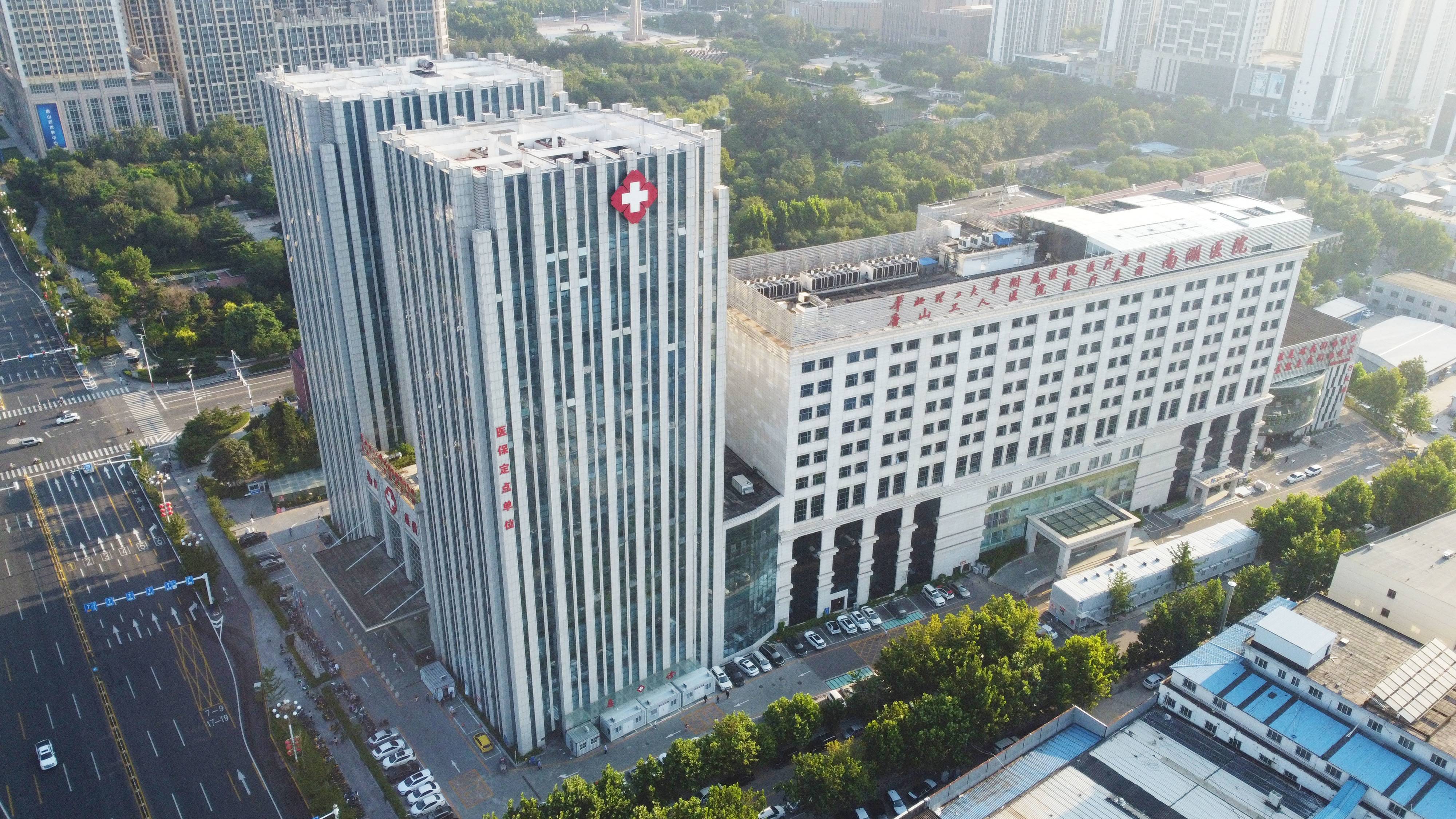 “中国最大医院”一院区停诊 知情人士：是政策要求