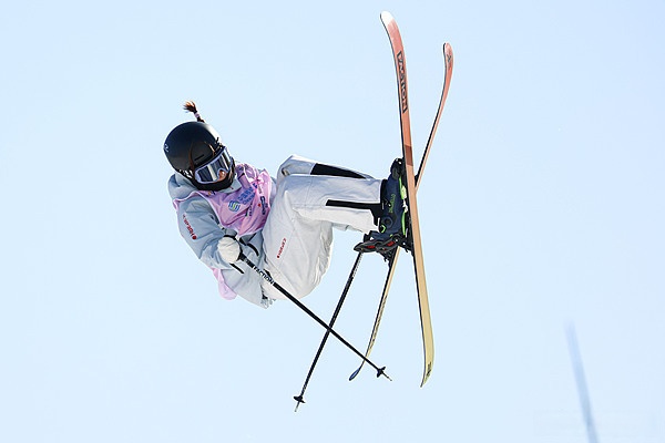 国际雪联滑雪大跳台世界杯即将开赛，长虹冠名