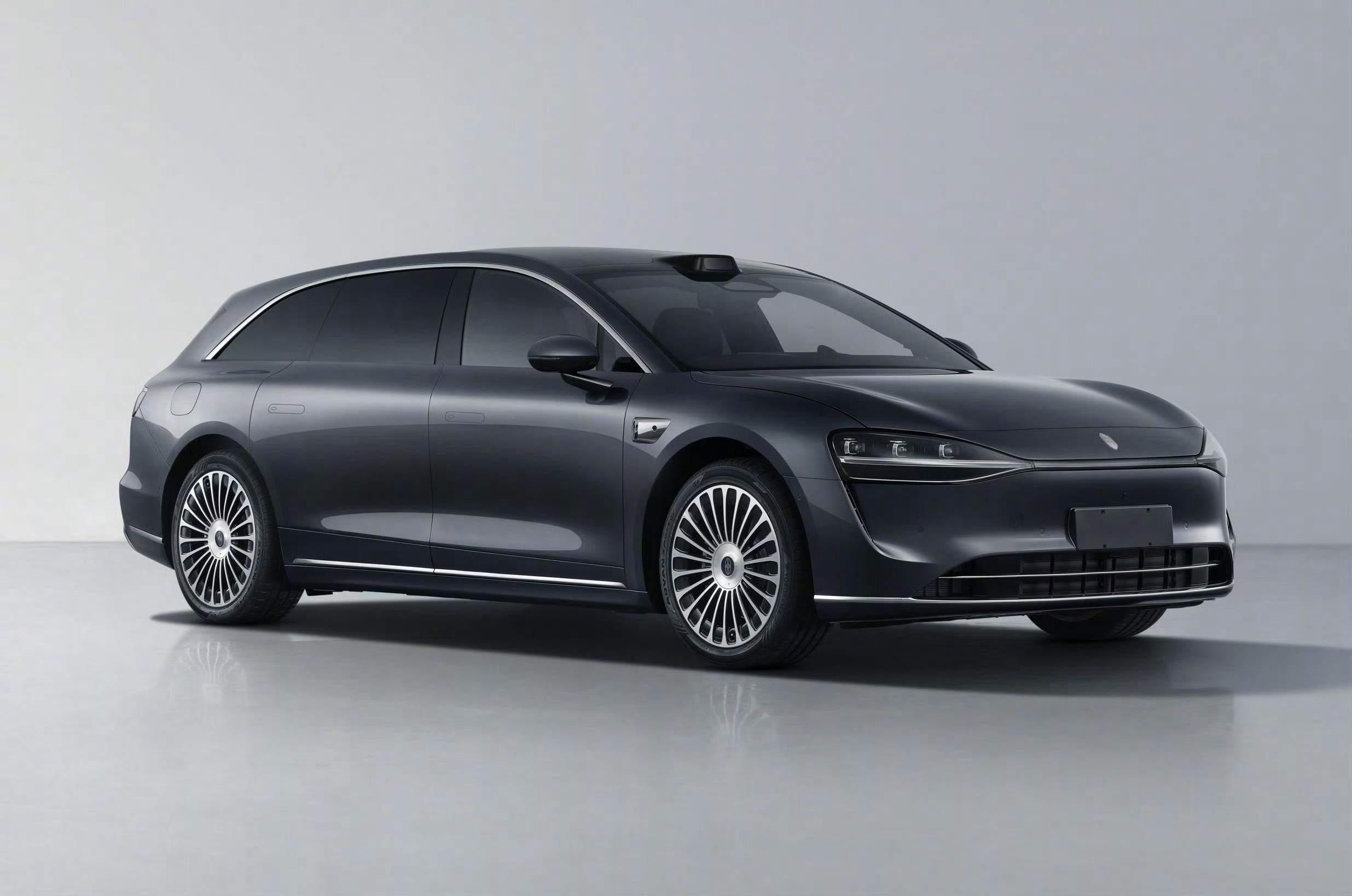 和华为“吵架N次”后，启境首款车将在2026年上市