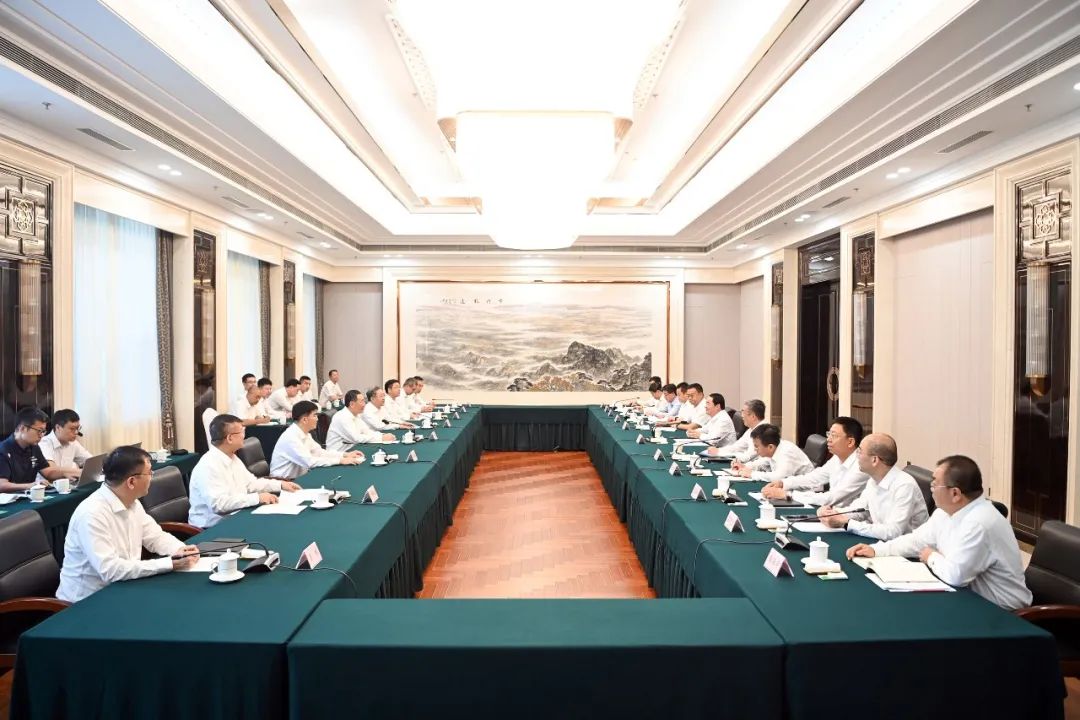 浙江省政府与中国东航签署战略合作协议