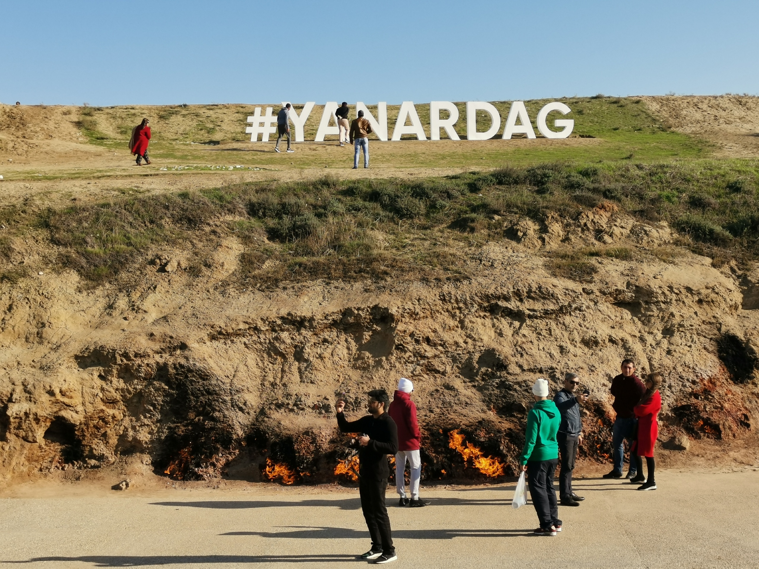 阿塞拜疆拟将2026年最低生活标准提至300马纳特