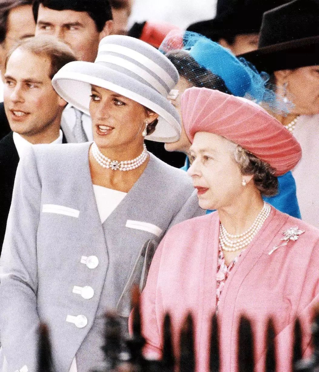 阿布扎比财团收购波黑14家时尚门店