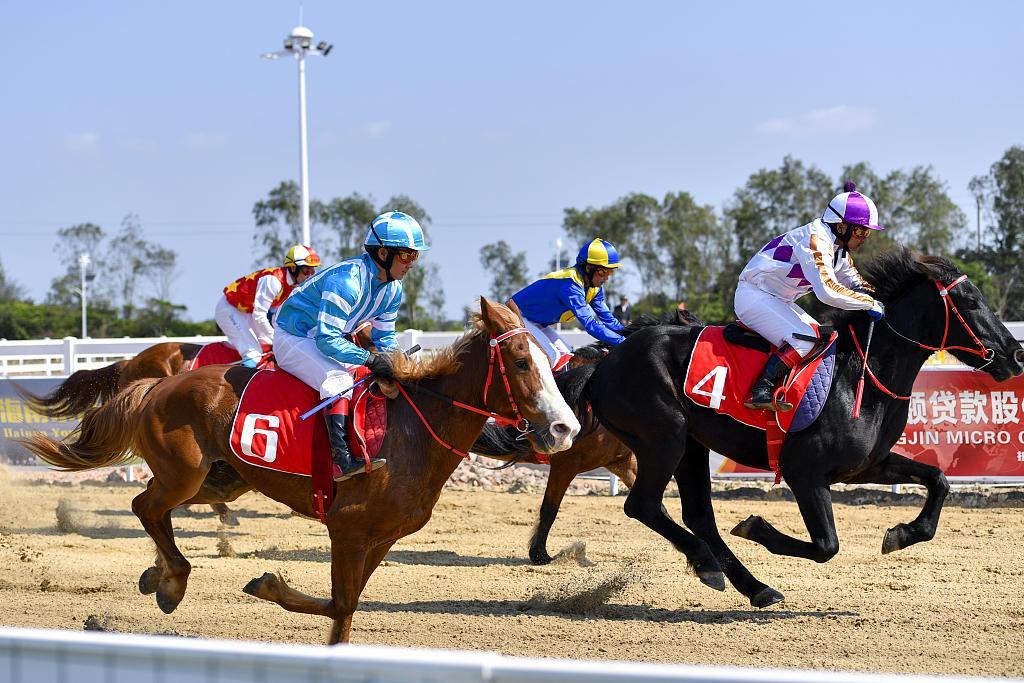 短剧游戏概念异动拉升 欢瑞世纪三连板