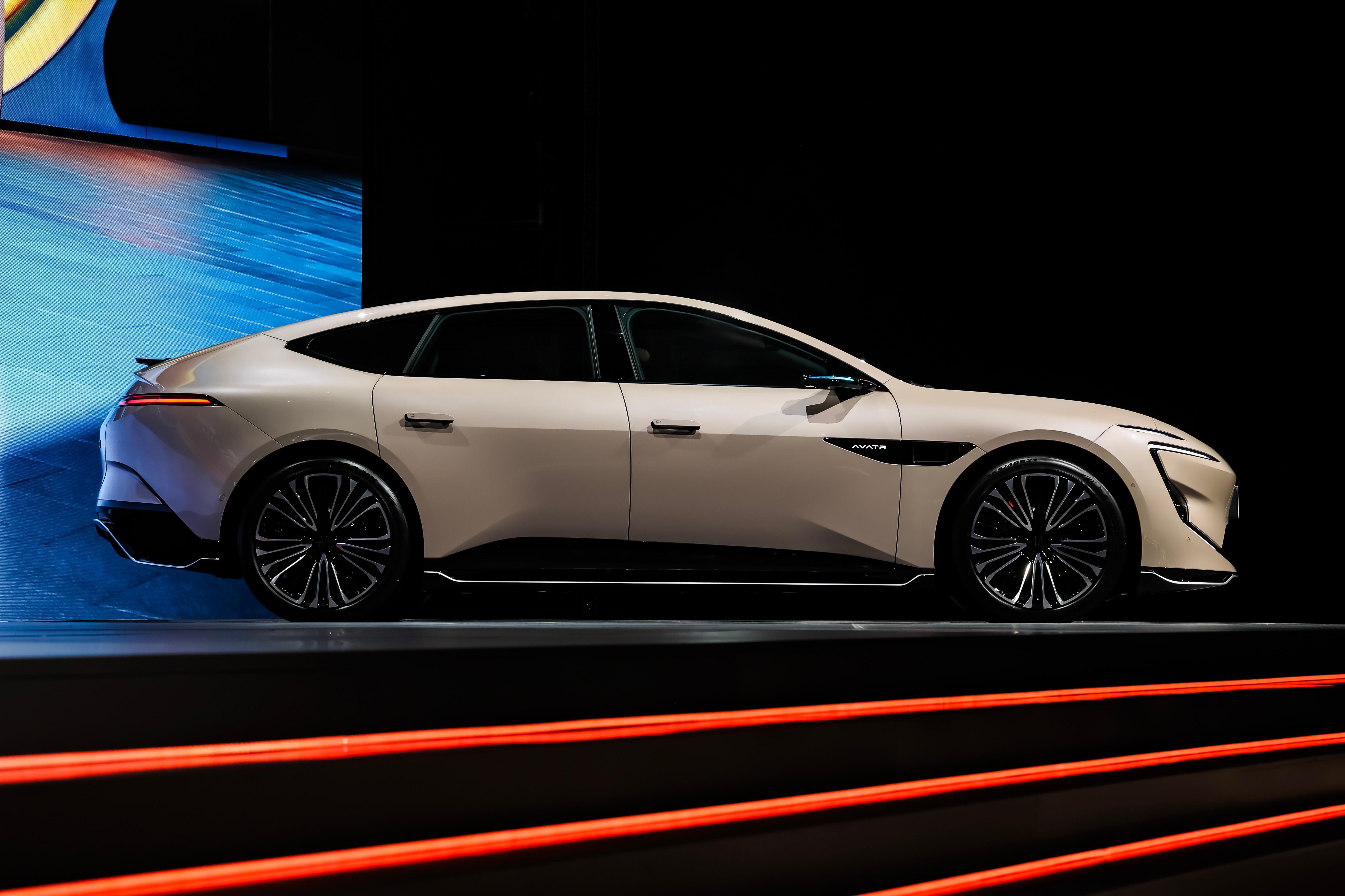 阿维塔求变：抱紧华为、告别个性走向大众