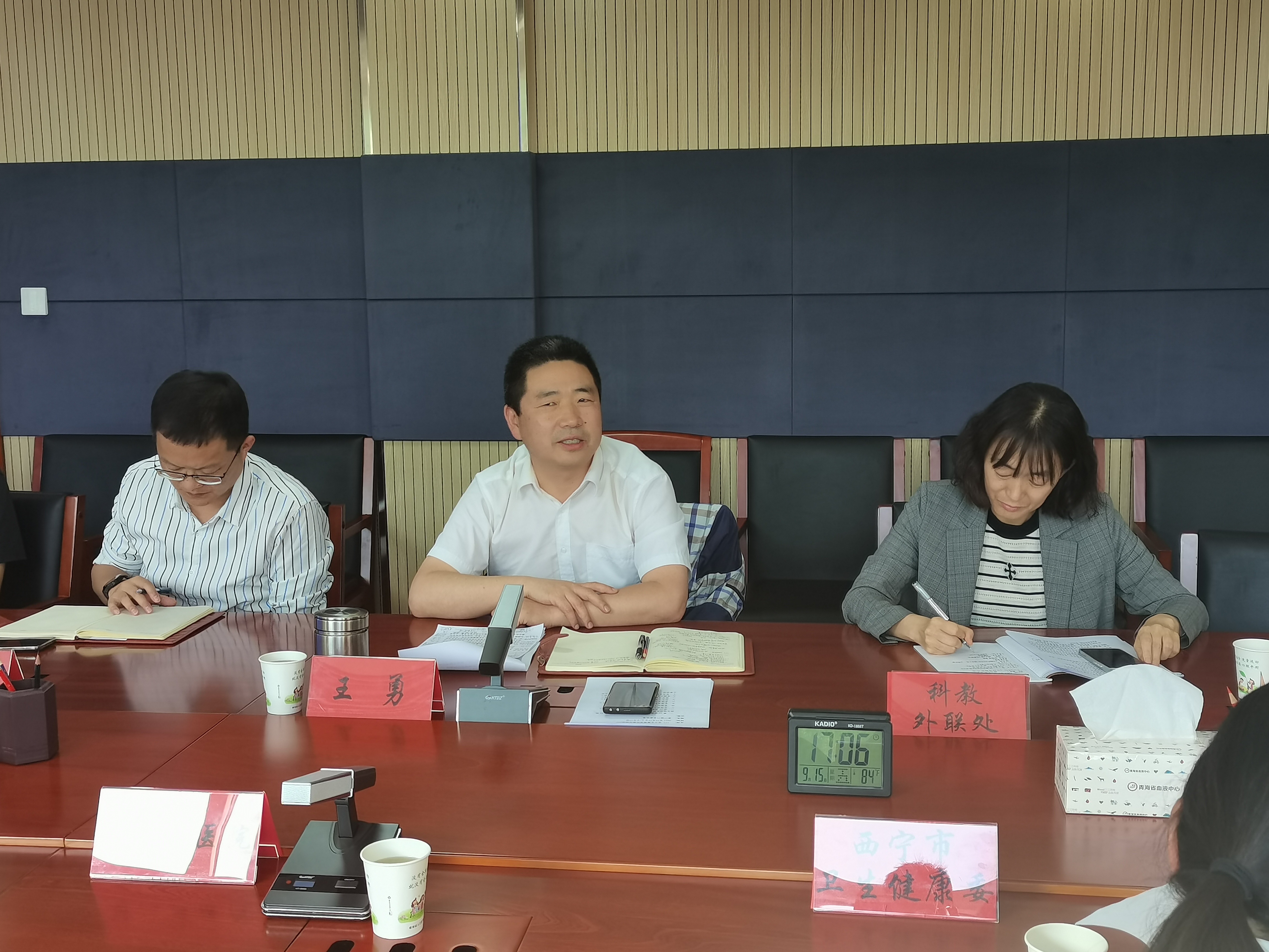 新一批中国援布隆迪医疗队抵布工作