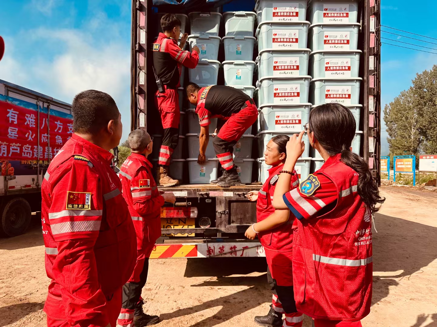 新一批中国援布隆迪医疗队抵布工作