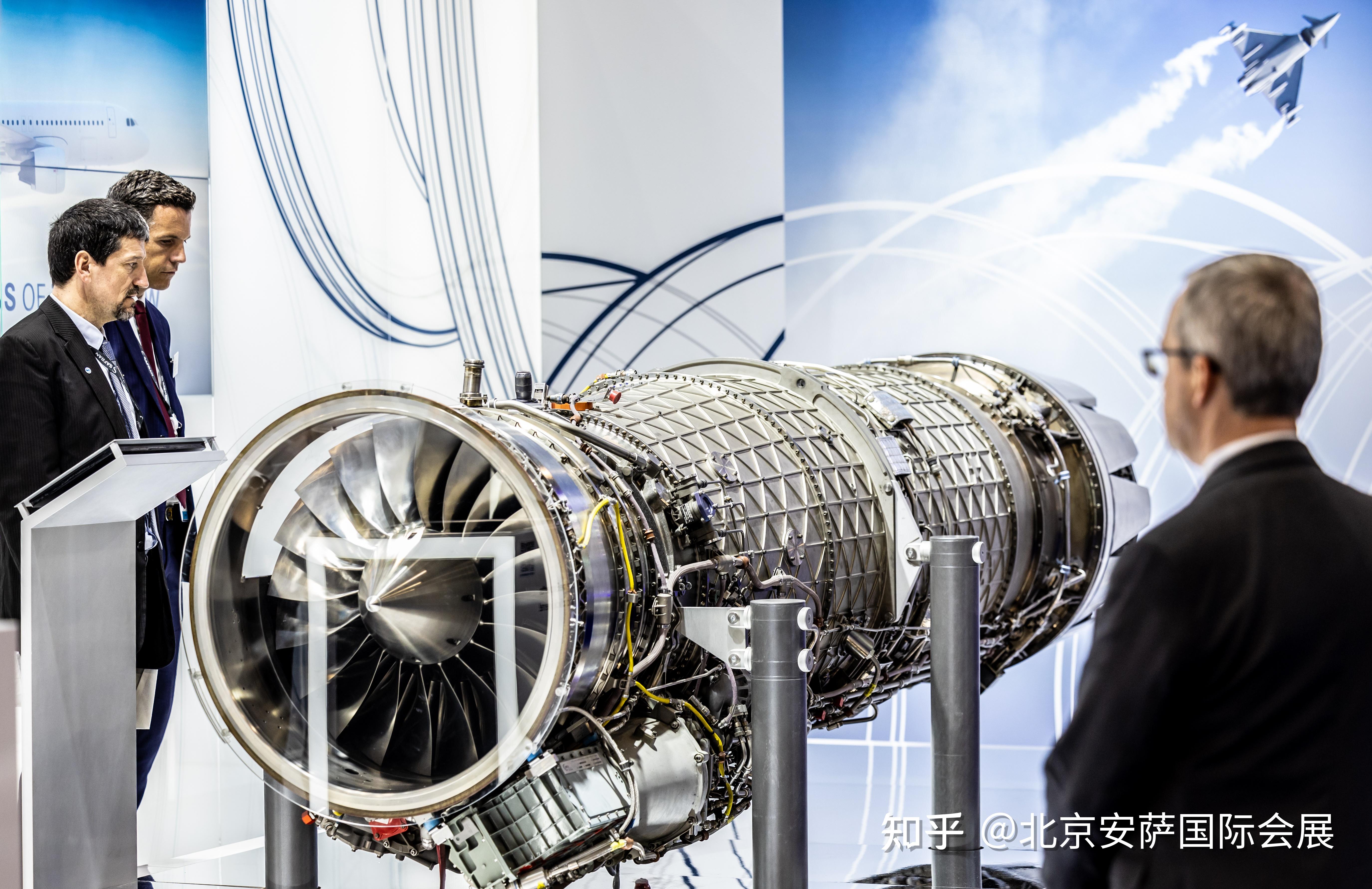 C919飞抵阿联酋 即将亮相2025迪拜航展