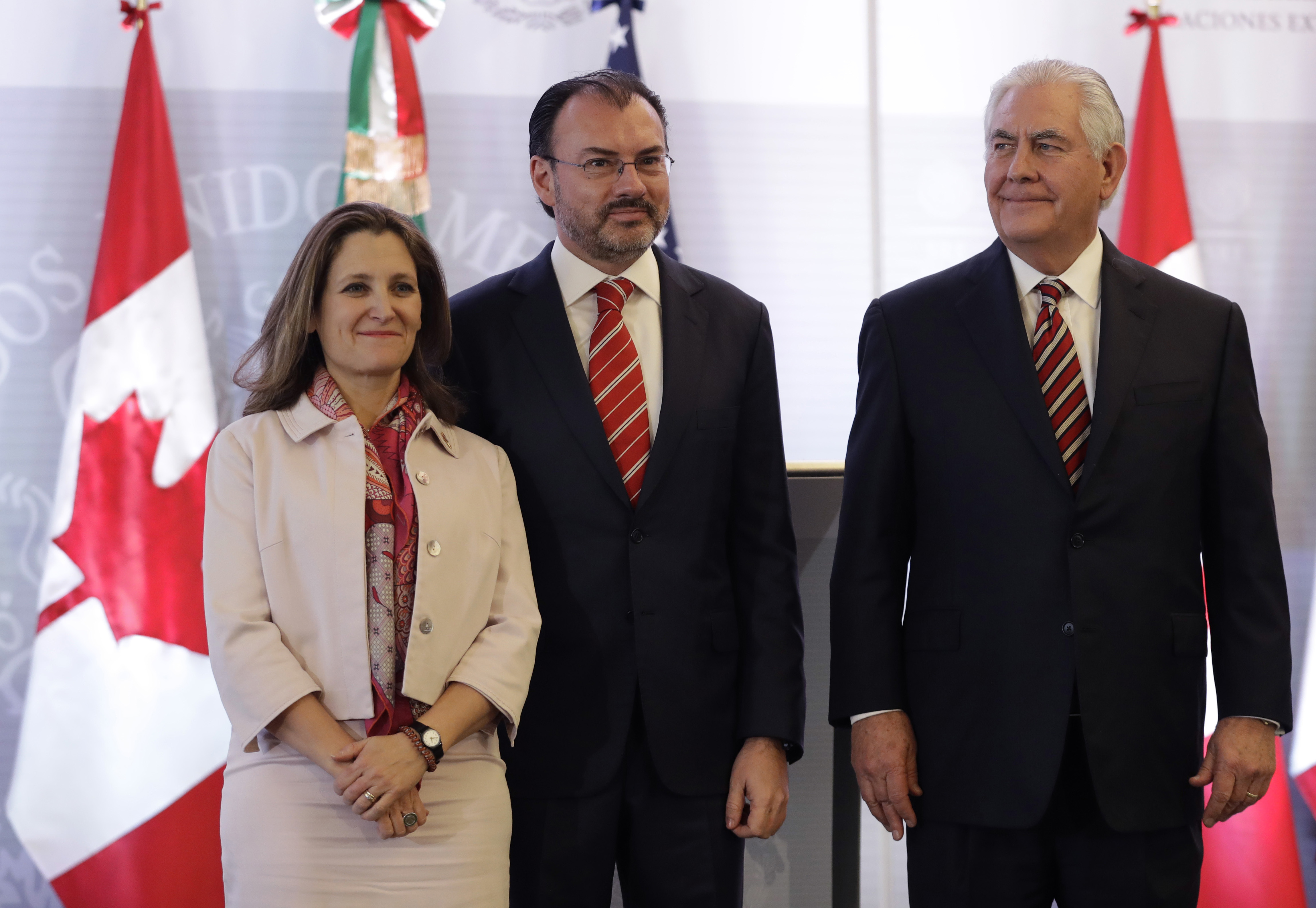 英国和瑞士举行第八轮自贸协定升级谈判