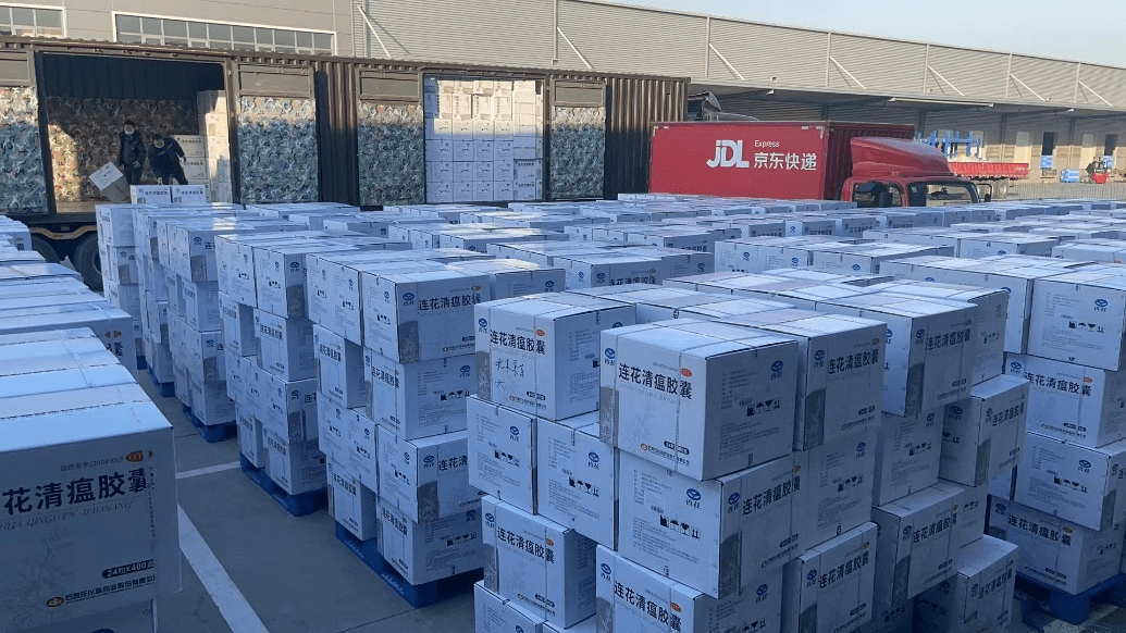 流感药品销售同环比增长显著 药房保障供应稳定