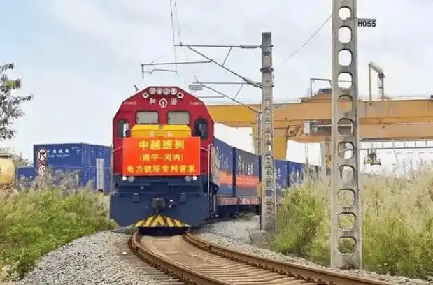 政策互通、资源互补 琴澳债券市场创新发展论坛聚焦跨境金融