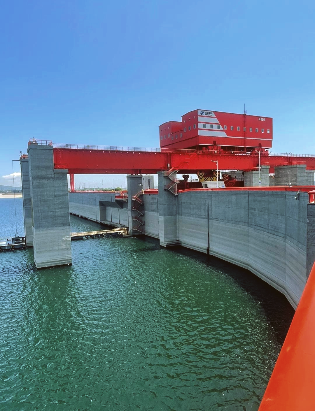 红海州阿尔巴阿特河大坝修复工程竣工