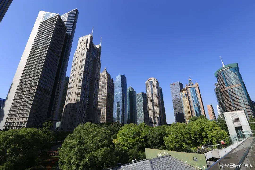 从优等生到“展期生”：万科20亿债券申请展期，后续仍面临大考