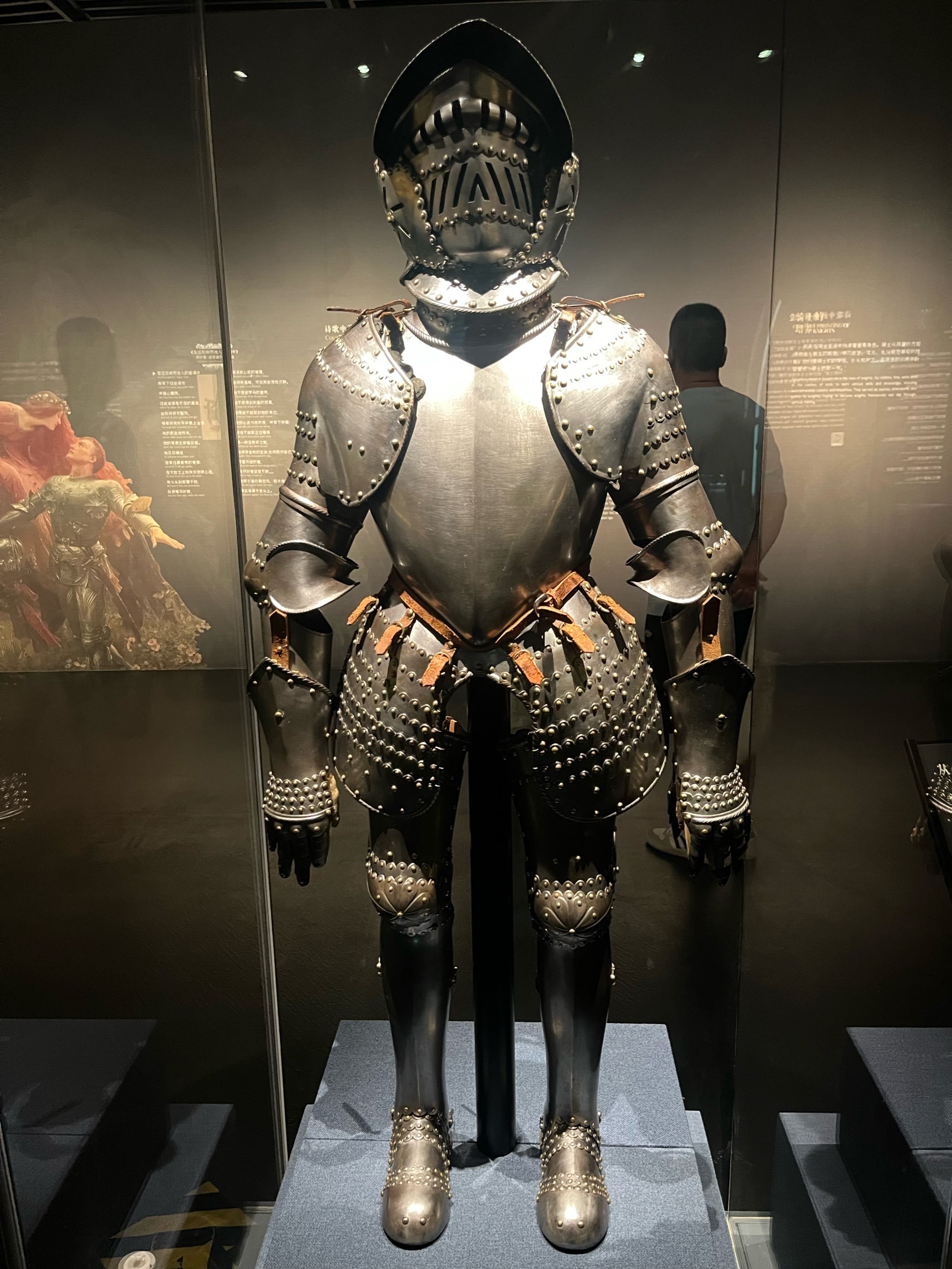 南京看展：钢铁与荣耀――欧洲骑士盔甲与文化展