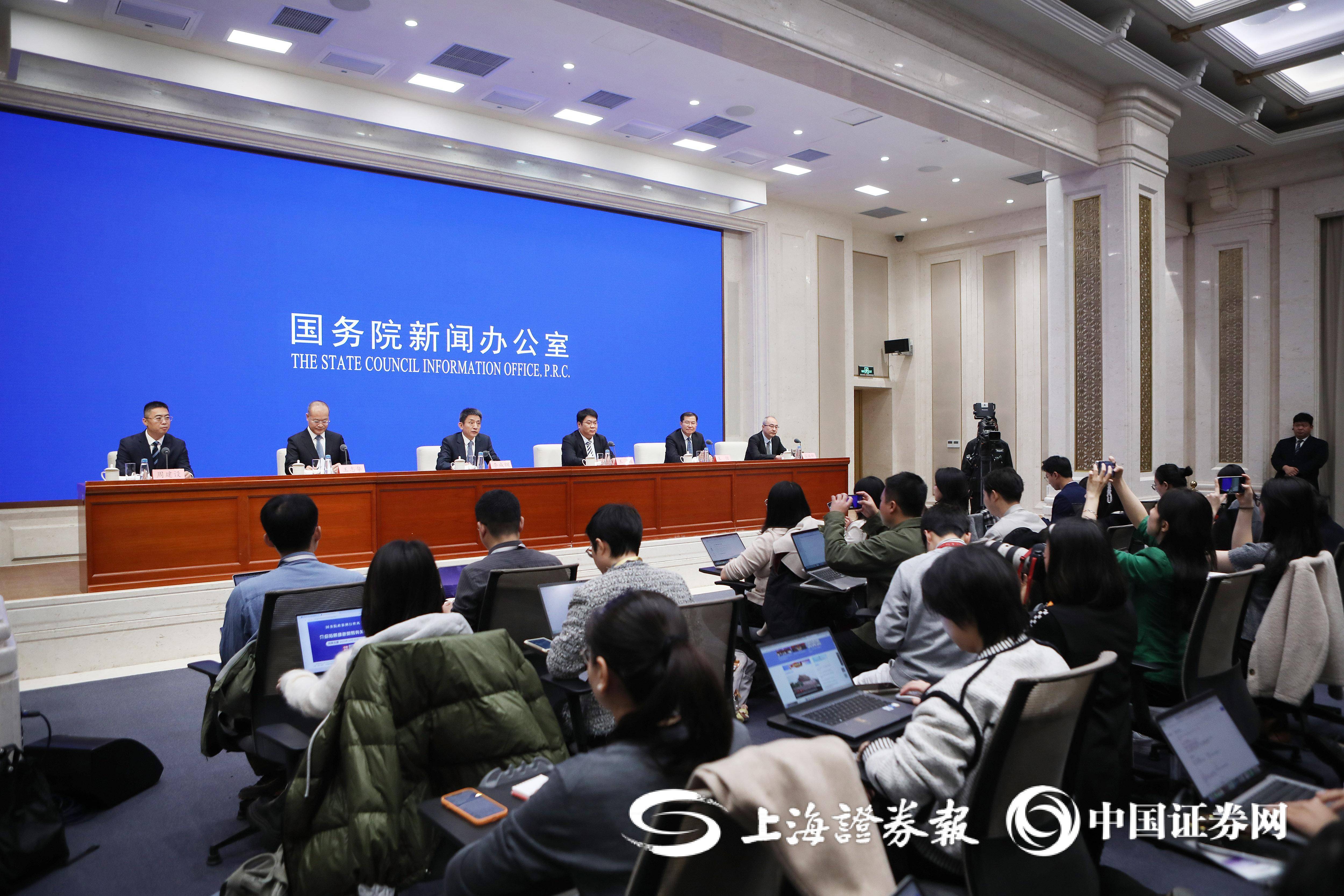 商务部国际贸易谈判代表兼副部长李成钢会见智利前总统弗雷