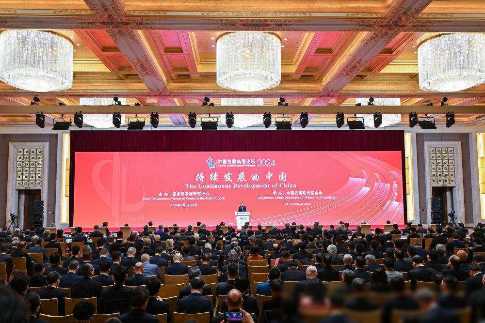 山西银行高层“换防”：任凯重掌帅印，邢毅补位行长，化解盈利压力与资产质量危机成关键