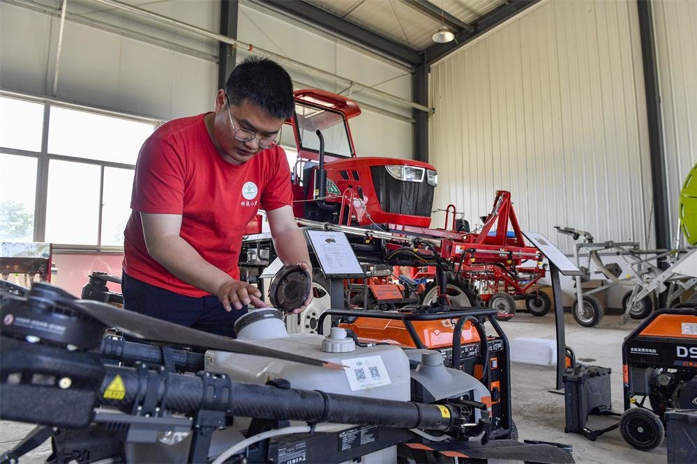 中国电建两项工程接续完工助力苏里南民生改善与农业发展