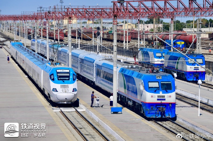 第七届中亚国家元首协商会议在塔什干举行